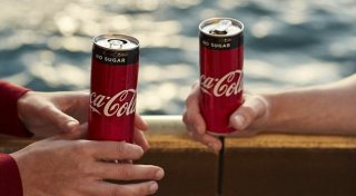Coca-Cola - крупнейший мировой производитель безалкогольных напитков. © coca-colacompany.com