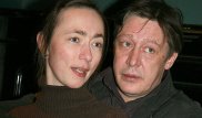"Бог Мише судья". Жена Ефремова прокомментировала скандал на спектакле