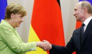 Ангела Меркель время от времени присылает Путину пиво