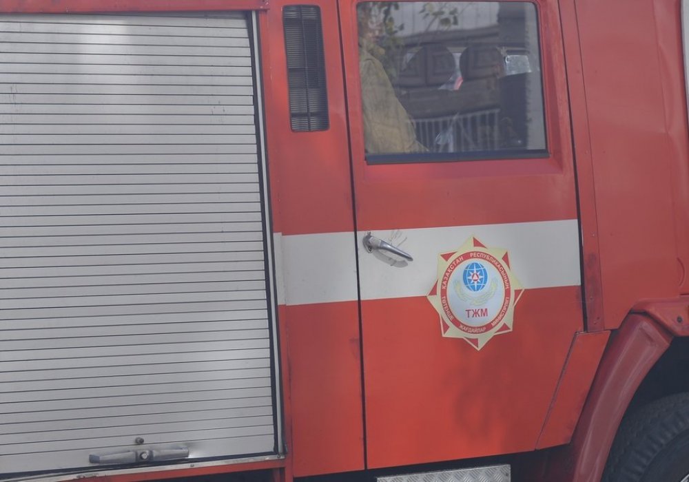 Пожар в Алматы: 230 человек эвакуировали из общежития