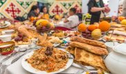 Как отмечают Наурыз мейрамы семьи в разных регионах Казахстана