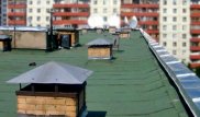Мужчина пытался спрыгнуть с крыши многоэтажки в Астане