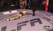 Боец MMA унизил отправленного в нокаут соперника и проиграл бой