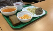 Вернуть бесплатное питание для школьников предлагают в Казахстане