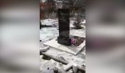 Вандалы разгромили могилу костанайских летчиков, разбившихся в Африке