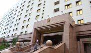 Объявленного в международный розыск передали Казахстану