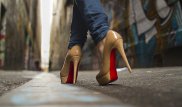 Посетивший съемную квартиру с девушкой парень лишился 170 тысяч тенге