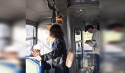 Терминал "Онай" под потолком автобуса объяснили в автопарке Алматы