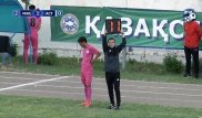 "Невтерпеж". Казахстанский футболист засуетился перед выходом на поле