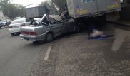 Легковушка влетела под грузовик в Алматы