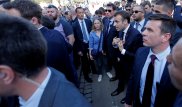 Пенсионера арестовали за неприличный жест в адрес Макрона