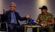 "Это шантаж". Саргсян резко встал и покинул зал, где проходили переговоры с оппозицией