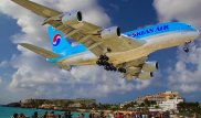 Глава Korean Air снял дочерей с должностей за скандалы