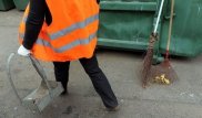 "Иногда еда есть, иногда ее нет": в Актау женщина-дворник живет на грани нищеты