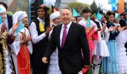 1 мая празднуют в Казахстане