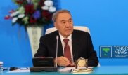 Назарбаев поздравил с Днем единства народа Казахстана