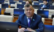 Император Японии наградил мажилисмена