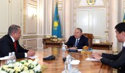 Назарбаев наградил Нурлана Смагулова орденом "Барыс"