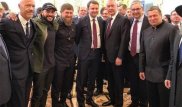Тимати обрезал раввина на фотографии "правильной мужской компании" с инаугурации