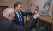 С каждым годом все меньше - Исекешев посетил ветеранов в Астане