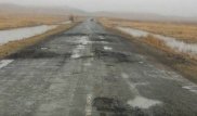 После жалобы Нобелевского кандидата на разбитой дороге в Егиндыбулак выставили патруль