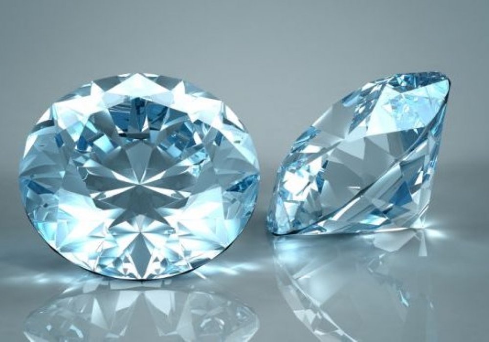 Голубые бриллианты с фантазийной огранкой