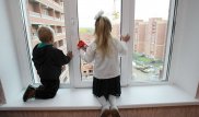 Казахстанцам могут запретить оставлять детей до 12 лет без присмотра