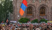 Мэра в Армении задержали за нападение на "бархатных революционеров"