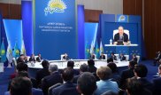 "Дать взятку, чтобы устроиться техничкой. Такое только у вас" - Назарбаев акиму ЮКО