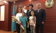 Мухамедиулы встретился с вновь покорившим Эверест Жумаевым