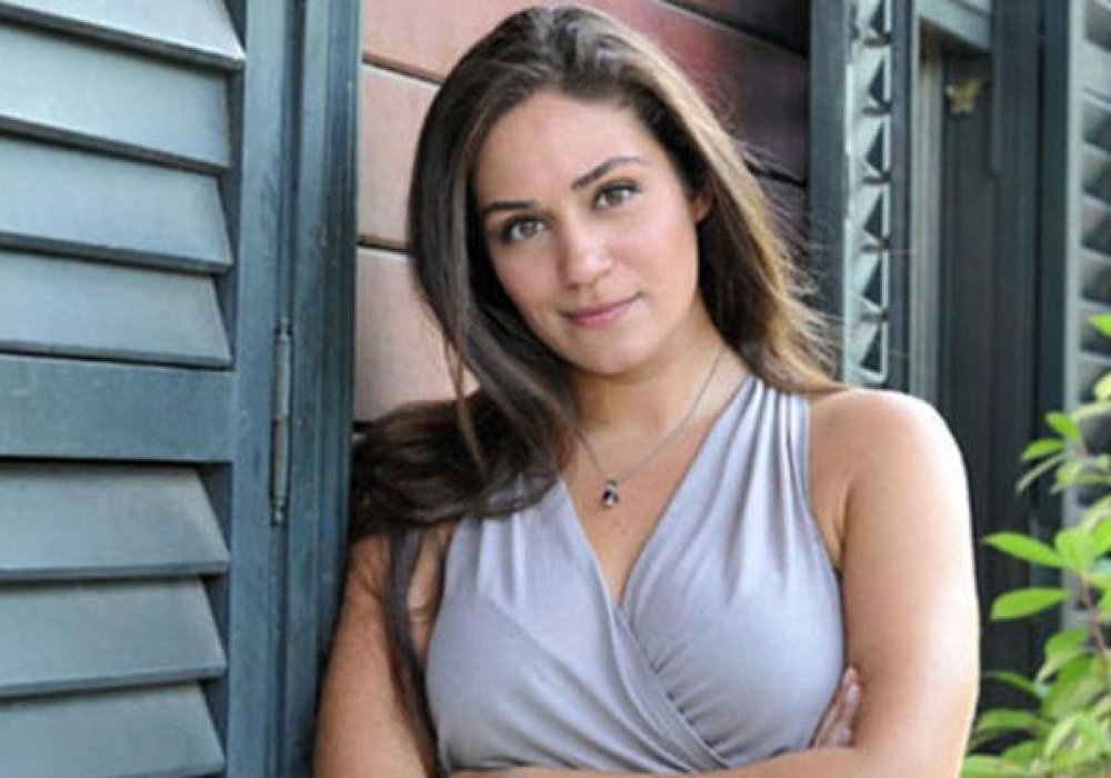 Бизнесмен из Москвы предложил турецкой актрисе миллион долларов за ночь