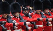 Индиец в тюрбане впервые принял участие в британском параде