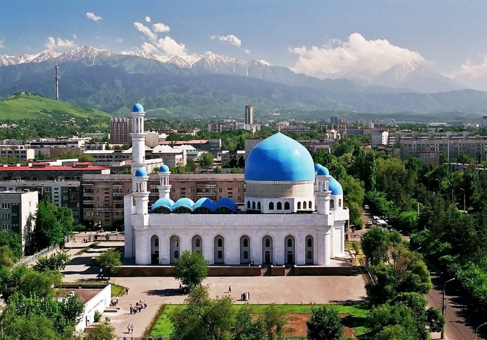 Центральная мечеть Алматы. Фото с сайта kazakh.ru