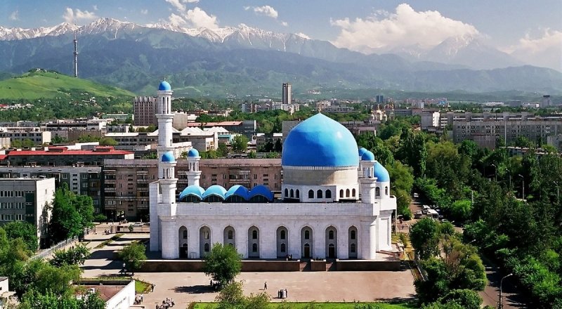 Центральная мечеть Алматы. Фото с сайта kazakh.ru