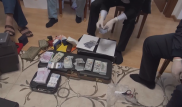 Появилось видео обыска квартиры бывшего ответственного секретаря МИД