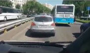 В Алматы наказали автоледи, не пропускавшую скорую помощь