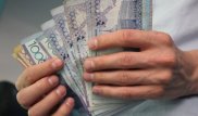За счет любви казахстанцев к кредитам МФО "раздулись" в полтора раза