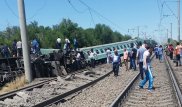 Крушение поезда в Шу: министр назвал основную версию