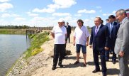 Назарбаев посетил завод по производству икры в ВКО