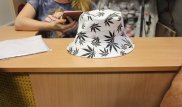 За бейсболки с изображением конопли накажут бизнесмена в Актау
