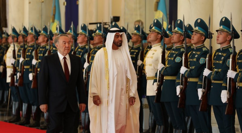 Назарбаев принял наследного принца Абу-Даби в Акорде