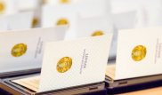 Исекешев наградил юбилейными медалями заслуженных работников и почетных деятелей