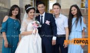 Парень, который подарил почку незнакомой девушке, женился в Уральске