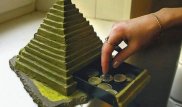 Создательницу финансовой пирамиды осудили в Семее