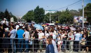 Более 10 тысяч человек пришли проститься с Денисом Теном в Алматы