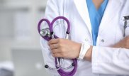 Девочка в Индии съела немытые фрукты и заразилась мозговыми паразитами