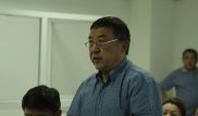 Суд по делу Храпунова: отца Алибека Кайымсултанова попросили освободить