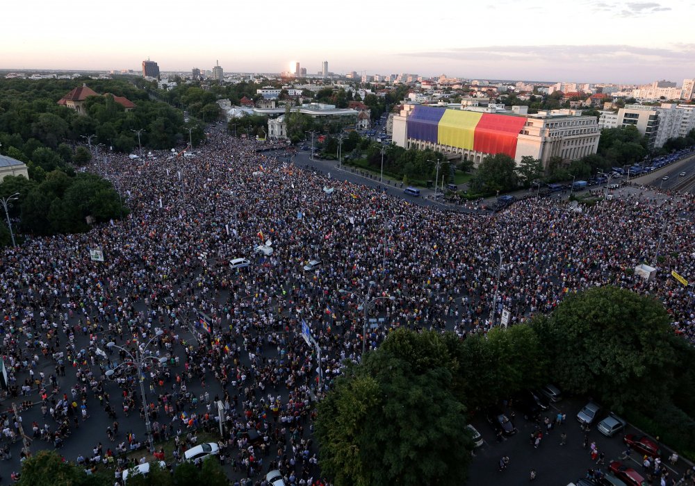 Массовые протесты в Румынии: пострадало более 100 человек