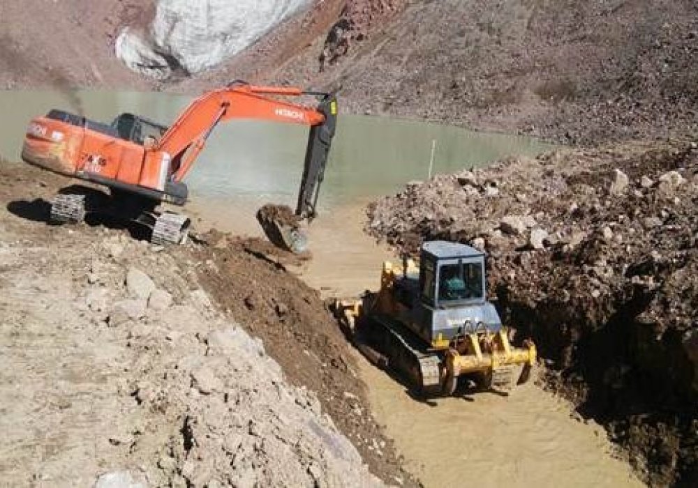 3,2 миллиона тонн воды сбросили с озер в горах Алматы