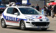 Автомобиль въехал в толпу у ночного клуба во Франции